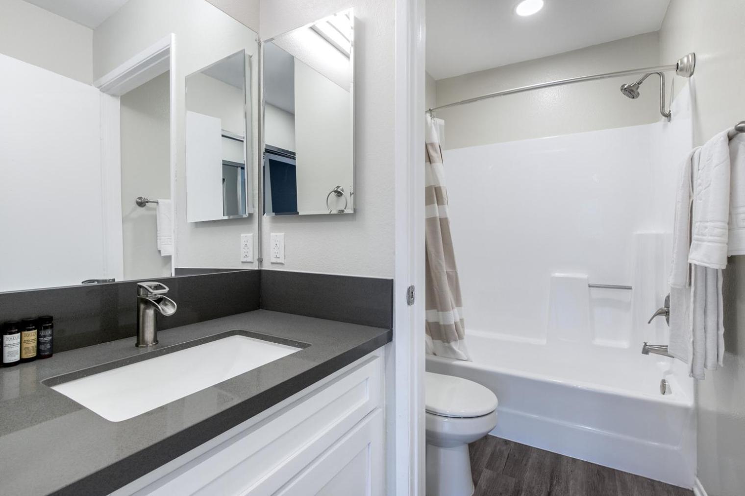 Appartamento Hollywood 1br W Pool Nr Griffith Park Trails Lax-117 Los Angeles